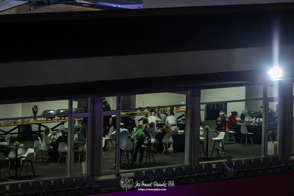 PiPo-0841875-E