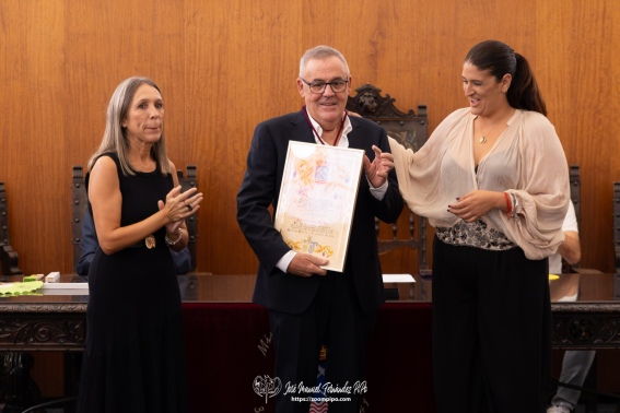 Homenaje Hijo Predilecto Paco Rios 03-10-26