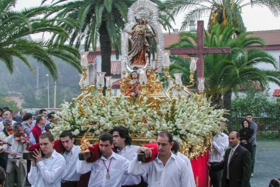 Virgen del Rosario 2002 esquila
